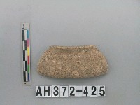 藏品(黃褐色粗砂陶口緣)的圖片